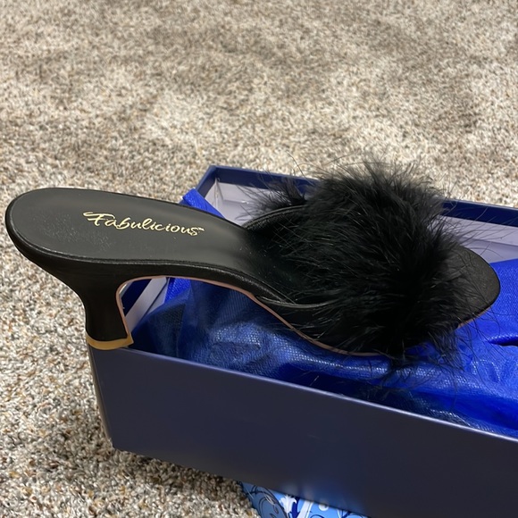 Fabulicious Maribou Flapper Pumps size 11 - Picture 2 of 4